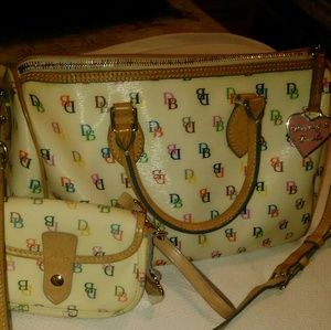 🎀👛Authentic Dooney & Bourke Set💎💞